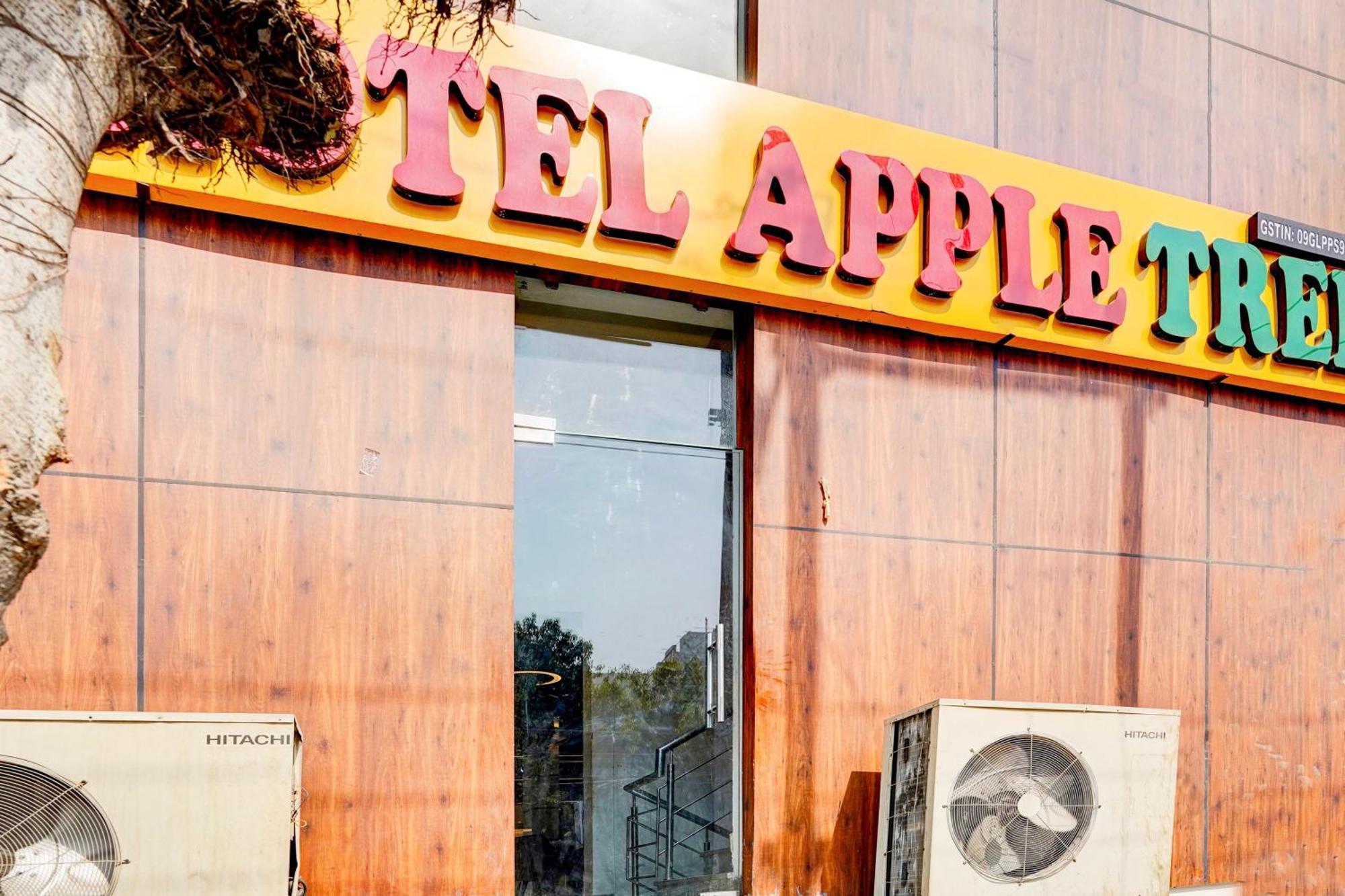 Collection O Apple Tree Hotell Noida Exteriör bild